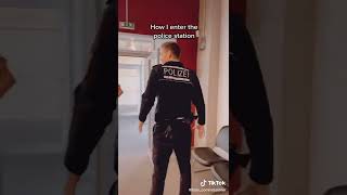 #tiktok @lady_commissioner - #polizei #music #dancing