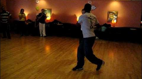 Leonardo Neves & Layssa - 20090905 4 - zouk bootcamp