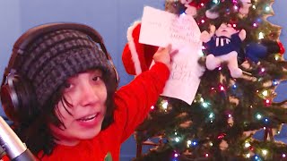 QUACKITY COLOCA EL ÁRBOL DE NAVIDAD
