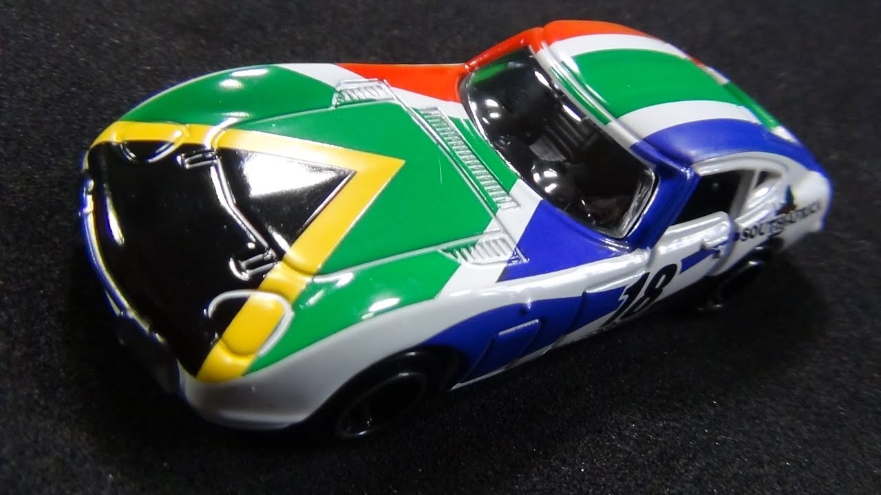 アピタピアゴオリジナル 世界の国旗トミカ トヨタ2000GT 南アフリカ