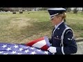 お葬式での星条旗の折りたたみ方 アメリカ空軍儀仗隊