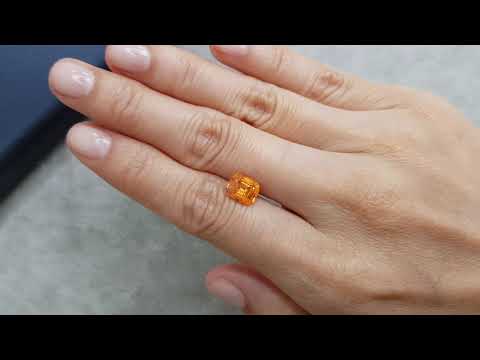 Spessartine garnet 2.72 carats cushion cut, Africa Video  № 3