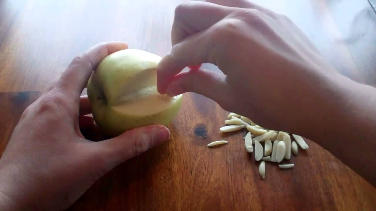 How to make Halloween apples - Apple Monster!