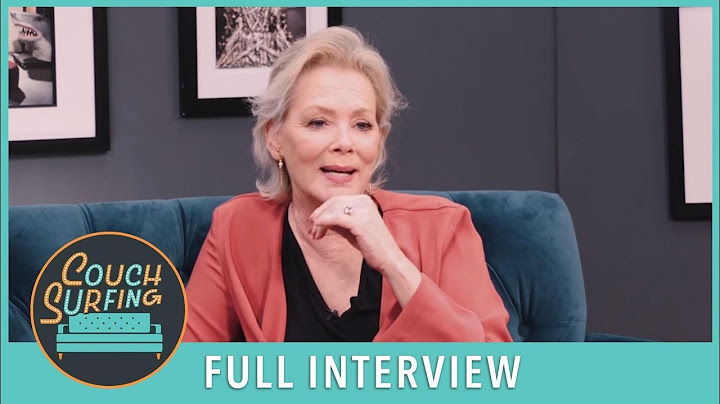 Jean Smart Looks Back At Frasier, A Simple Favor & More (FULL) | Entertainment Weekly