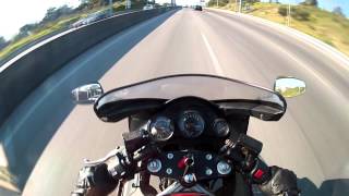 Suzuki RF900R - 2014