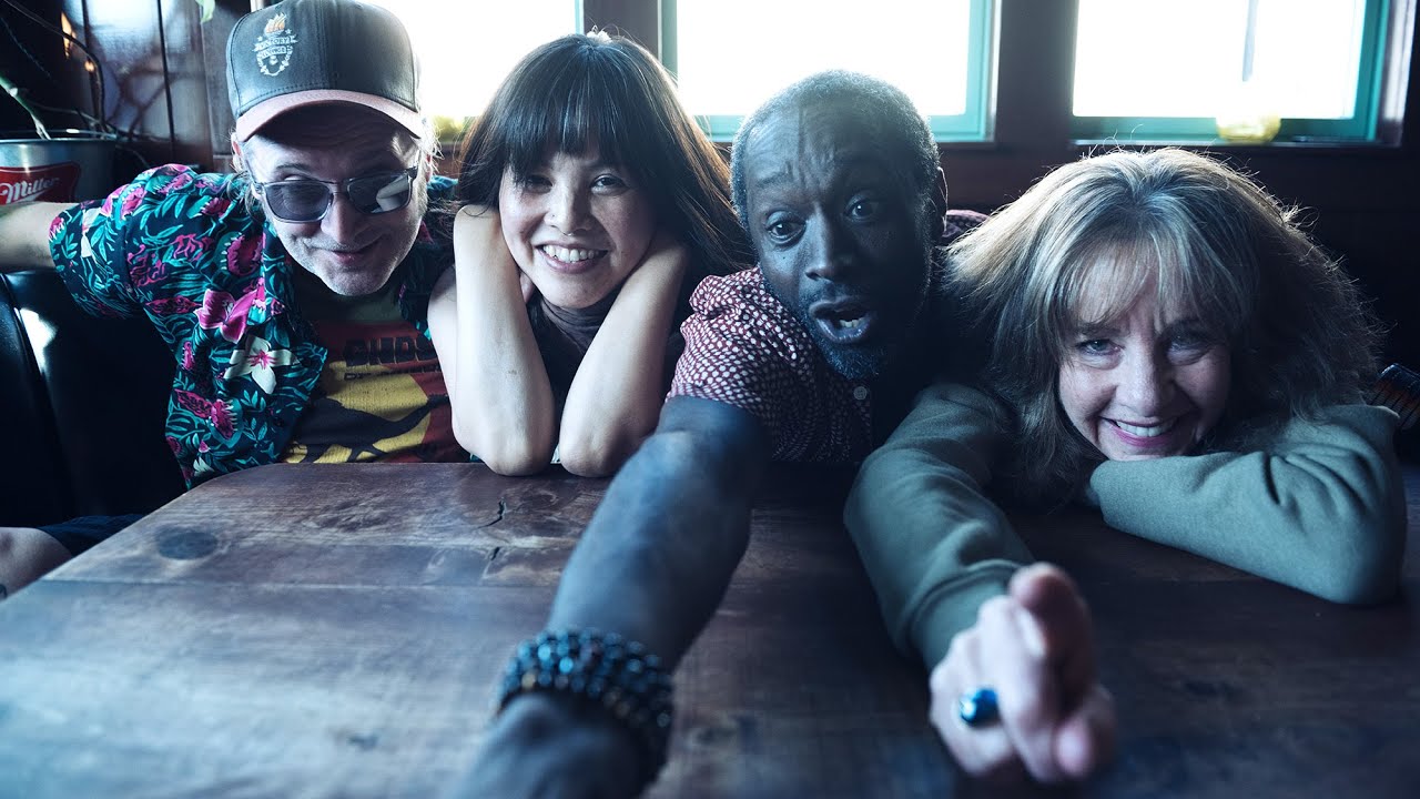 Bow and Yarrow perform “Salty Sea” from The Sunset Tavern