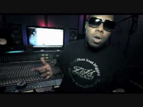 Z-RO NEW FREESTYLE IN THE STUDIO KILLING IT WIT HIS ZOCK MANNY SHIRT ON.IN STORES NATIONWIDE 2012