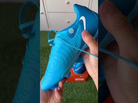 Vídeo para Chuteira Phantom Gx Ii Academy Campo
