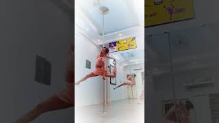 [Pole dance] Tango - Hernando's Hideaway - Vietnamese Pole Dancing - Solo Version