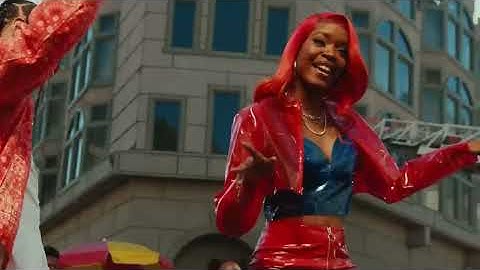 Cookiee Kawaii & Tyga - Vibe (If I Back It Up) (Official Video)