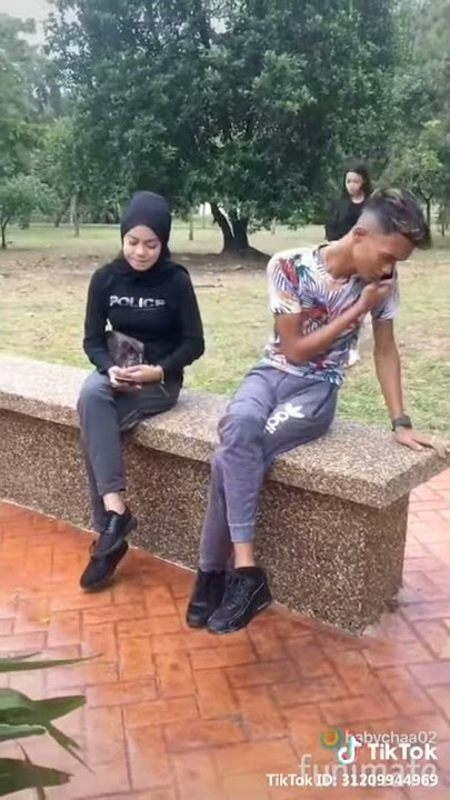 Awek tudung