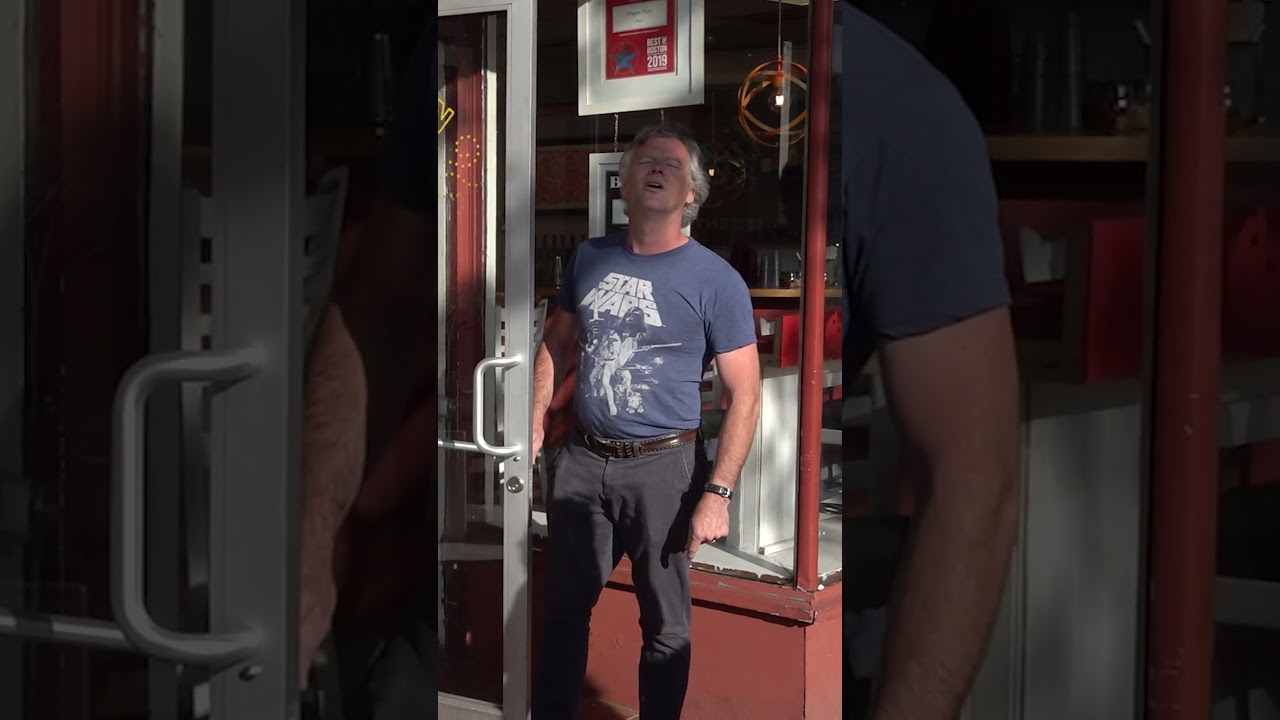 Dave Portnoy Gets Into Shouting Match With Owner Of Dragon Pizza