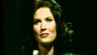 ❤Loretta Lynn - Coal Miner Daughter