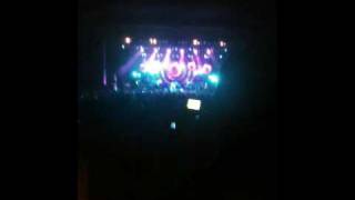 Yeah Yeah Yeahs "Hysteric" (Live) at The Greek Theater in Los Angeles 9/17/09