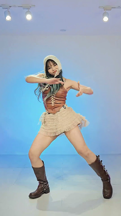 #Shhhchallenge dance break!!! @viviz.official #Shhh #viviz #kpop #shorts
