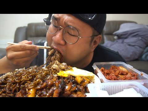 리얼먹방:) 오랜만에 차돌지코바짜파게티+100년묵은 <strong>신김치</strong> 먹방. mukbang