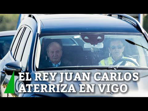 El rey Juan Carlos aterriza en Vigo