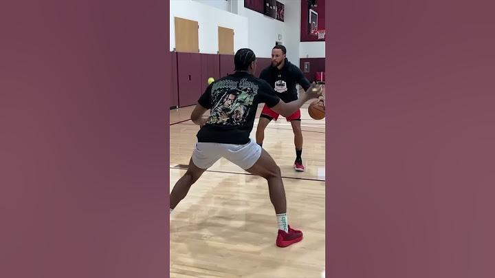 Steph Curry & Scoot Henderson  workouts together 🔥 bump finishes and two ball drills #nba