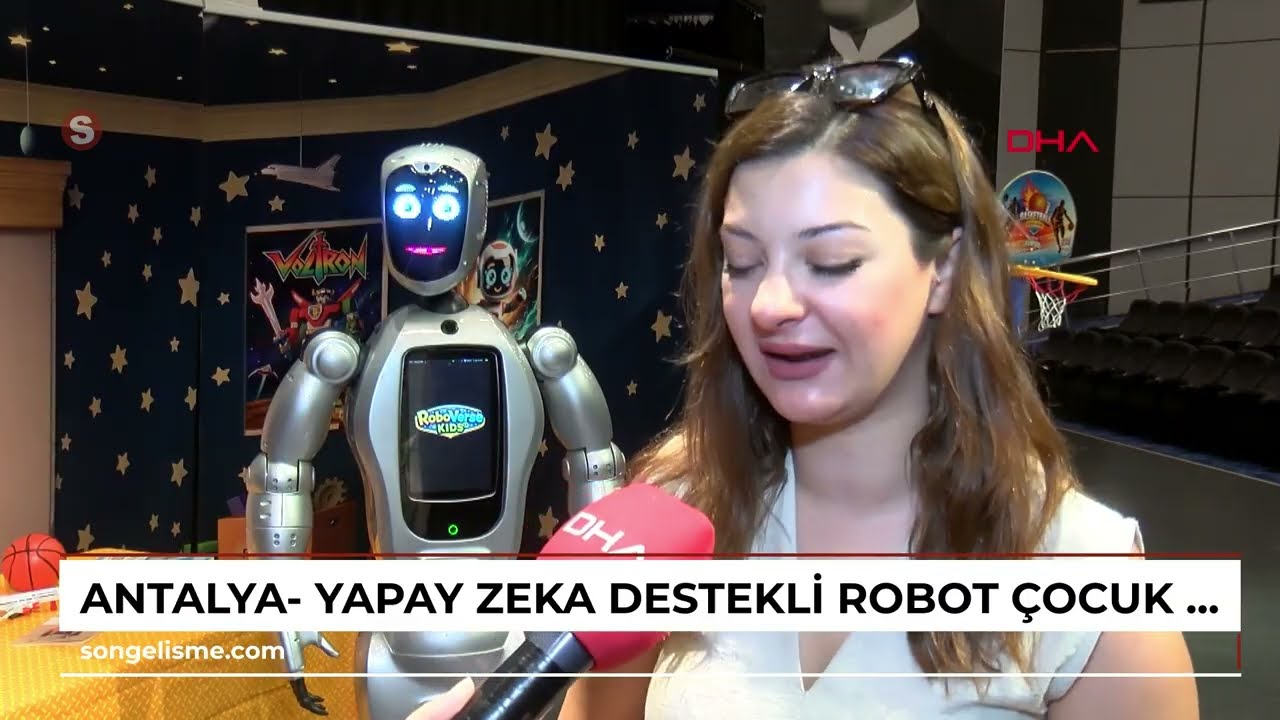 Robot Robby'nin Maceraları, DHA haber ve röportaj kaydından bir kare