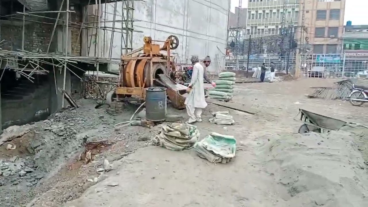 Grand Mall Saddar Peshawar Counstuction Work is Full Swing