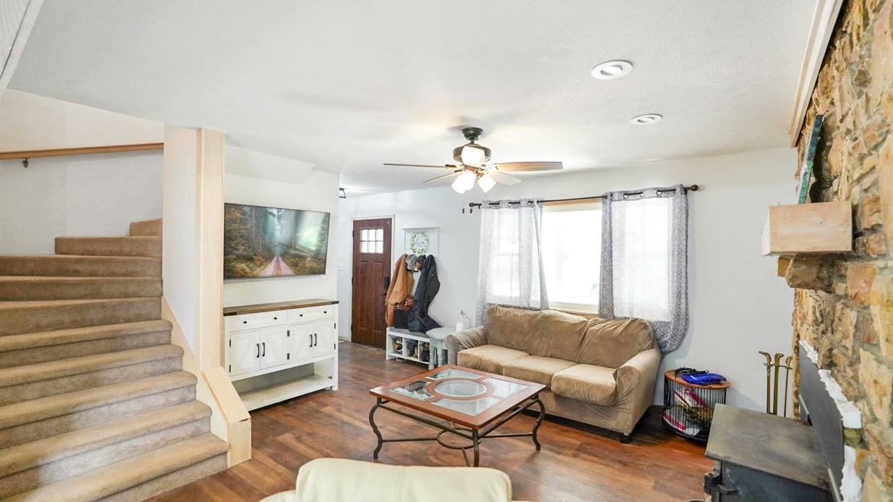 Welcome to 6150 Red Day Rd Martinsville, IN 46151