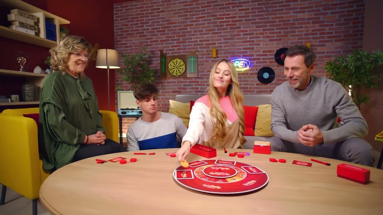 SpinParty Trivia Family game from IDEAL