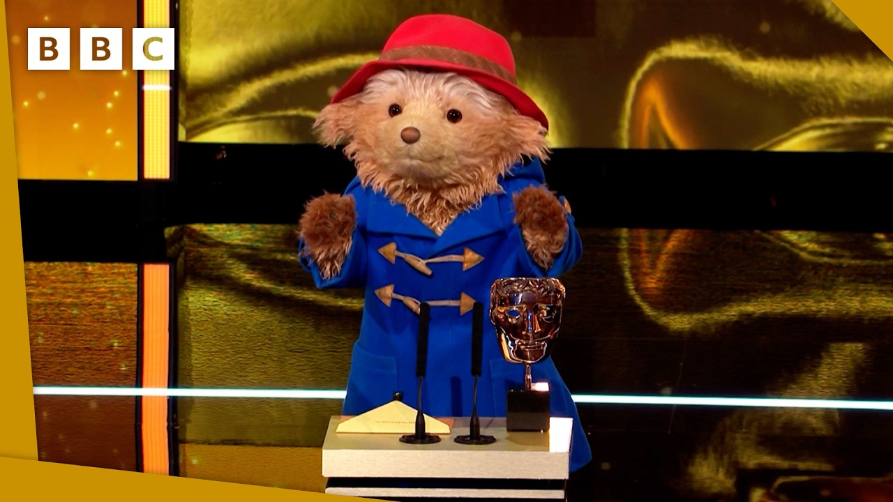Paddington Bear presenting at the BAFTAs 🥹🐻 | BAFTA Film Awards 2026 - BBC