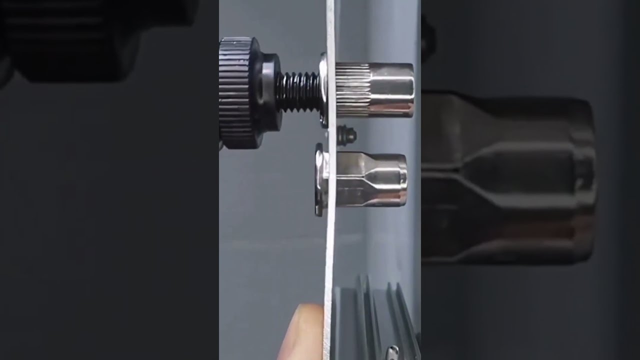 Comparison Of Riveting Effect Between Round Rivet Nut And Half Hexagon