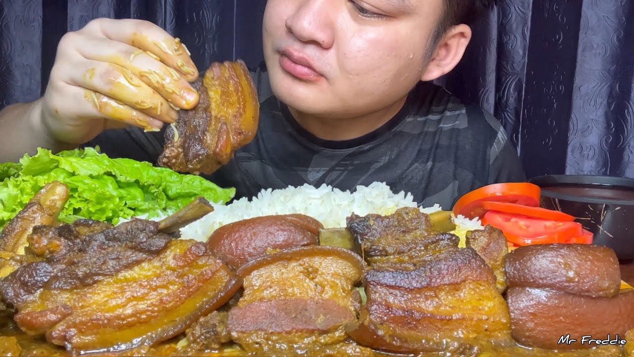 (WITH RECIPE) EATING PORK BELLY & PORK RIBS (PORK CURRY) WITH VEGGIES || NORTHEAST INDIA