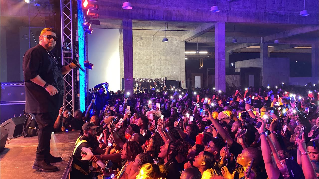 VAYB de Mickael Guirand full performance at The code El Rancho Haiti. 