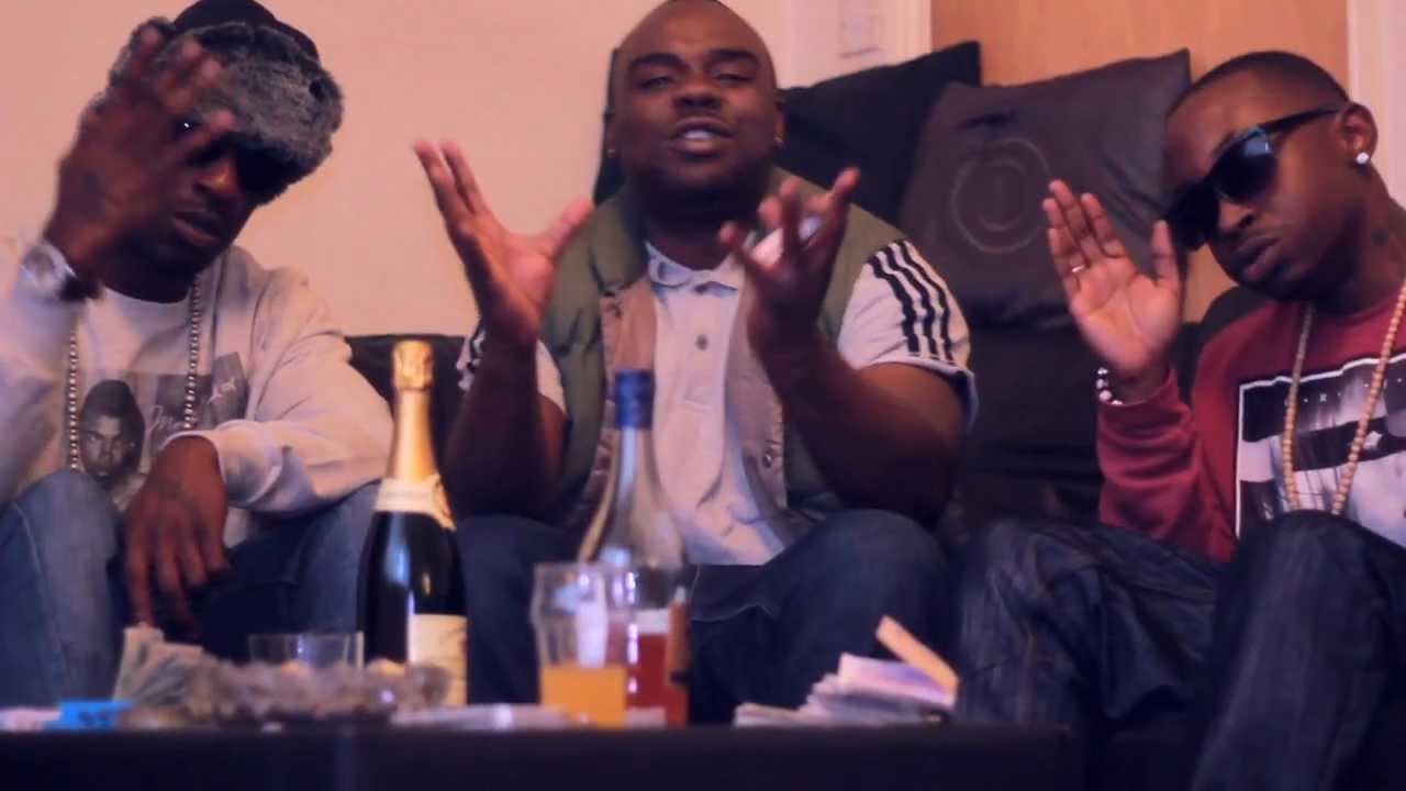 DIZ DANGLEZ - TRAPPIN ARD (FEAT REEMO & MULTIPLE SKILLZ) (OFFICIAL VIDEO) (LDM MEDIA)