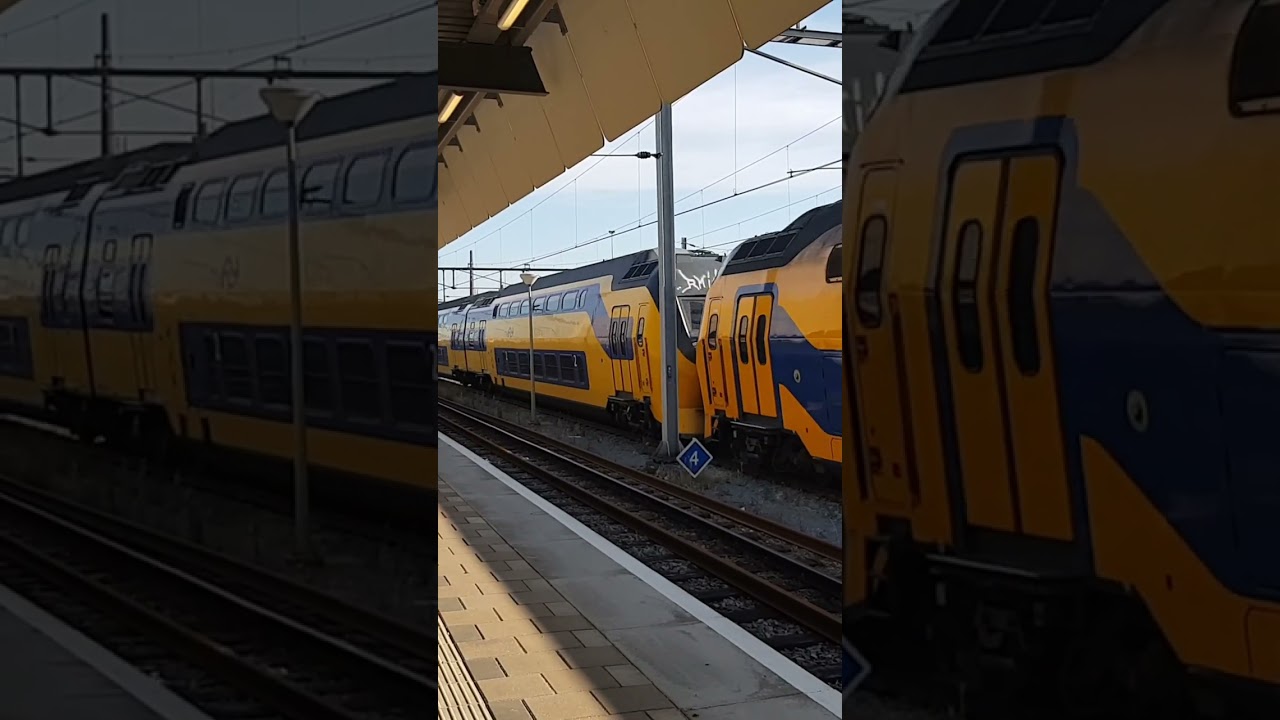 NS Regio Runner (VIRM)  9477 + 9572 arrivign at Maastricht Station on 21/06/22 