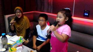 Download Lagu Filza Elmyra - Karaoke diam-diam suka \ MP3