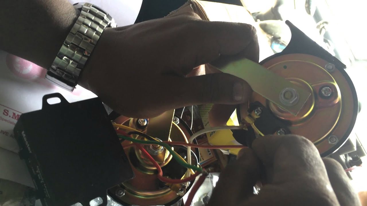 Horn with 7 in 1 Melody Maker - YouTube Horn with 7 in 1 Melody Maker - YouTube