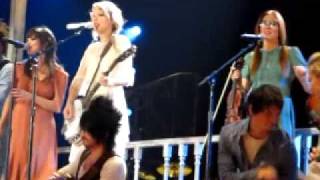 Taylor Swift - Mean (Live in Vancouver 9/11/2011)