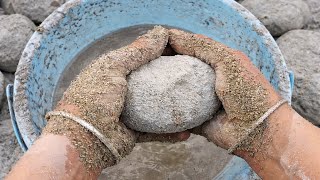 Dusty Soft Pure Sandblack Sand Wholecrush In Water Bucketdeep Crunch Crush Hbd