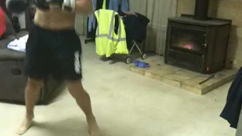 Kasey Duncan V Josh Aiken, Boxing Match Rd 2