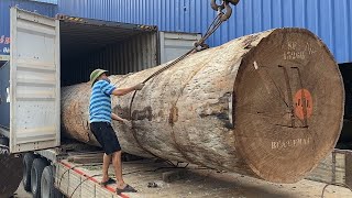 Sawmill Wood Skill - Dangerous Working Dismantling And Wood Cutting Sawmill Machine In Factory