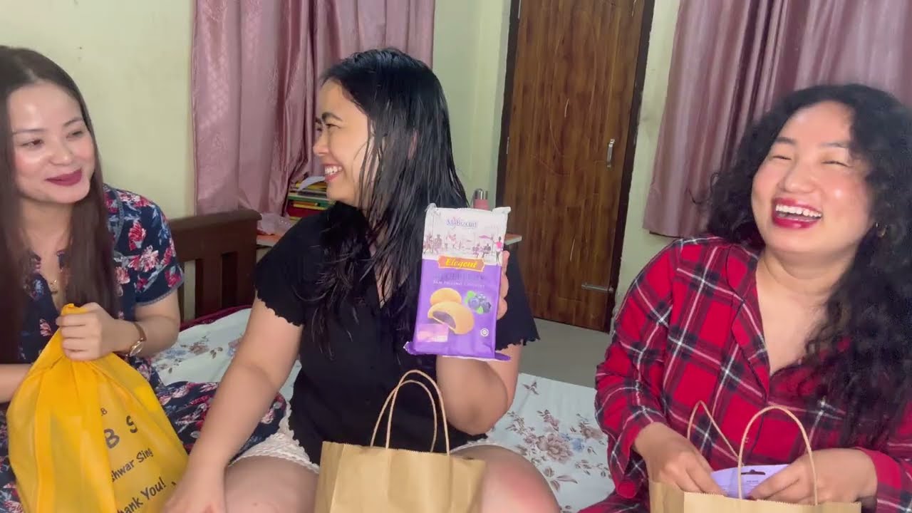 Valentines Day Gift Exchange with the girls || Chaotic Vlog 