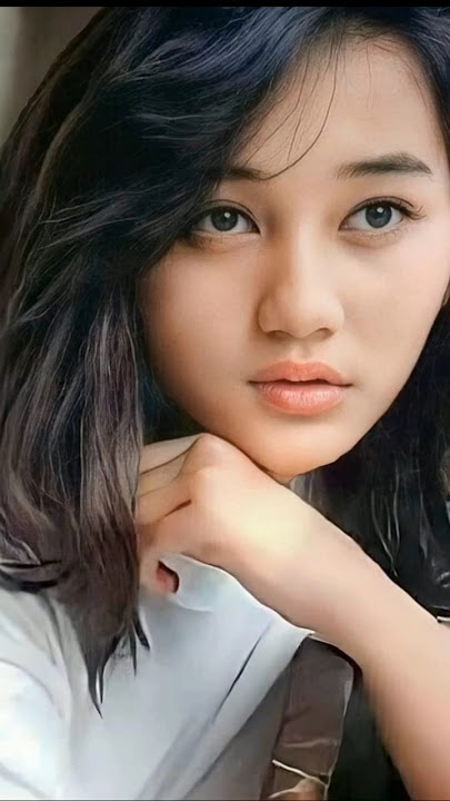 Dandanan Amel yang mirip dengan Nike Ardilla sangat mengejutkan publik Nike Ardilla fans