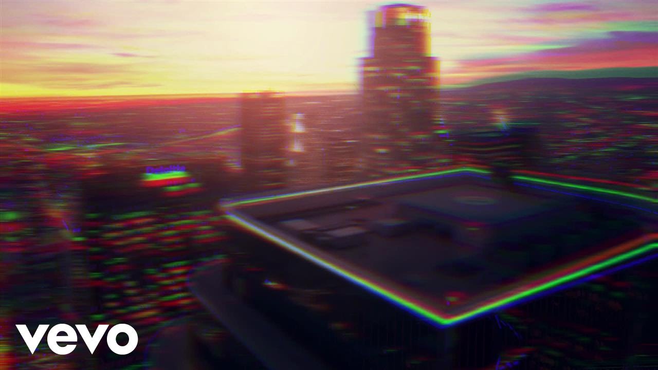 Koo Hefner - Move2La - Koo Hefner x Napoleon BornApart