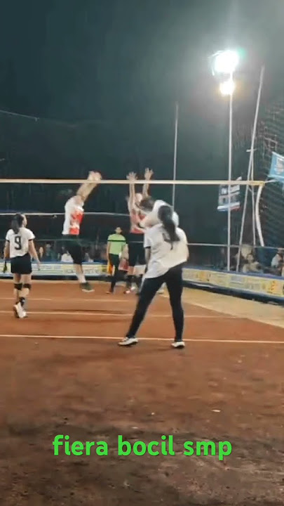 bocil SMP🫵🏻#capcut #volleyball #volicantik #volitarkam #bolavolibanyuwangi #trending #volimanis#fyp