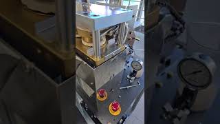 SYP9002 Puffed cake machine test by 100% Rice #puffedcake #ricecakemachine #puffedsnacks