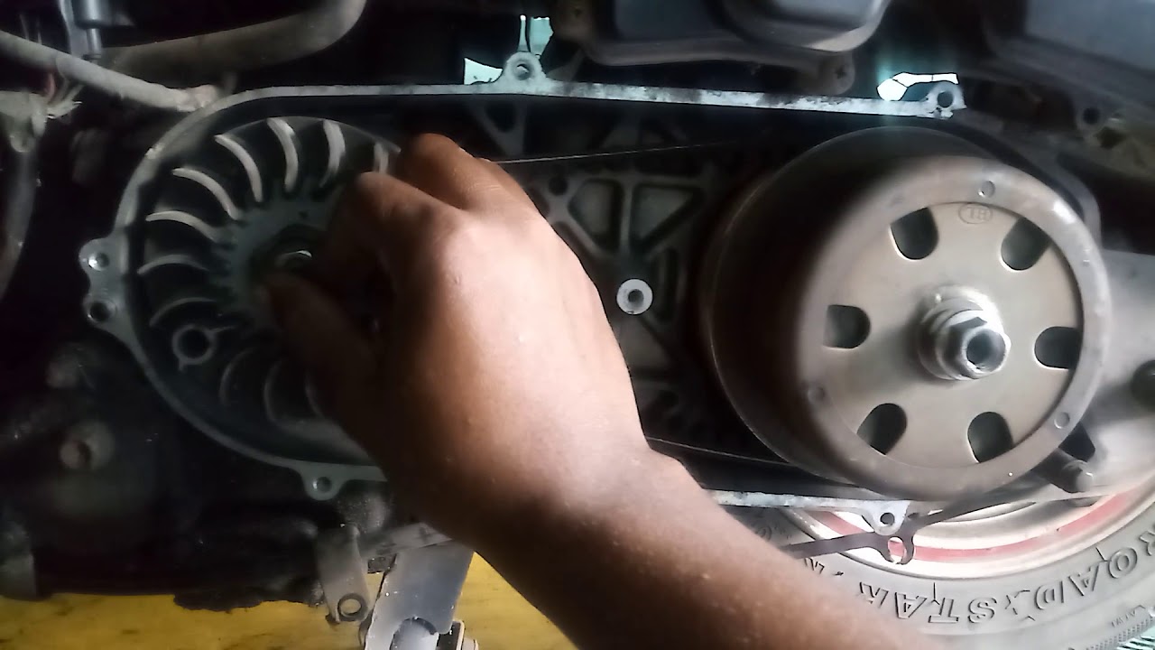 Troca da correia e roletes da embreagem da suzuki burgman 125