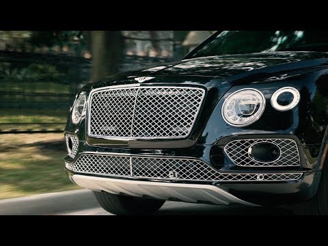Video: See 500 000 Dollari Suurune Soomustatud Bentley Kaitseb Käsigranaadi Rünnakute Eest