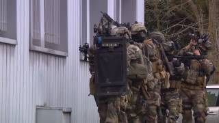 French Special Air Forces Trailer