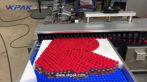 High Speed Horizontal Round Bottle Labeling Machine
