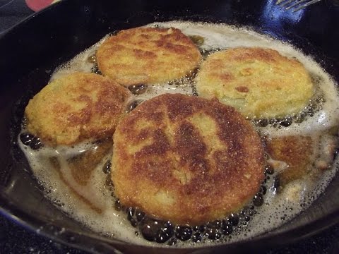 How To Make Fried Green Tomatoes - Heirloom - The Hillbilly Kitchen