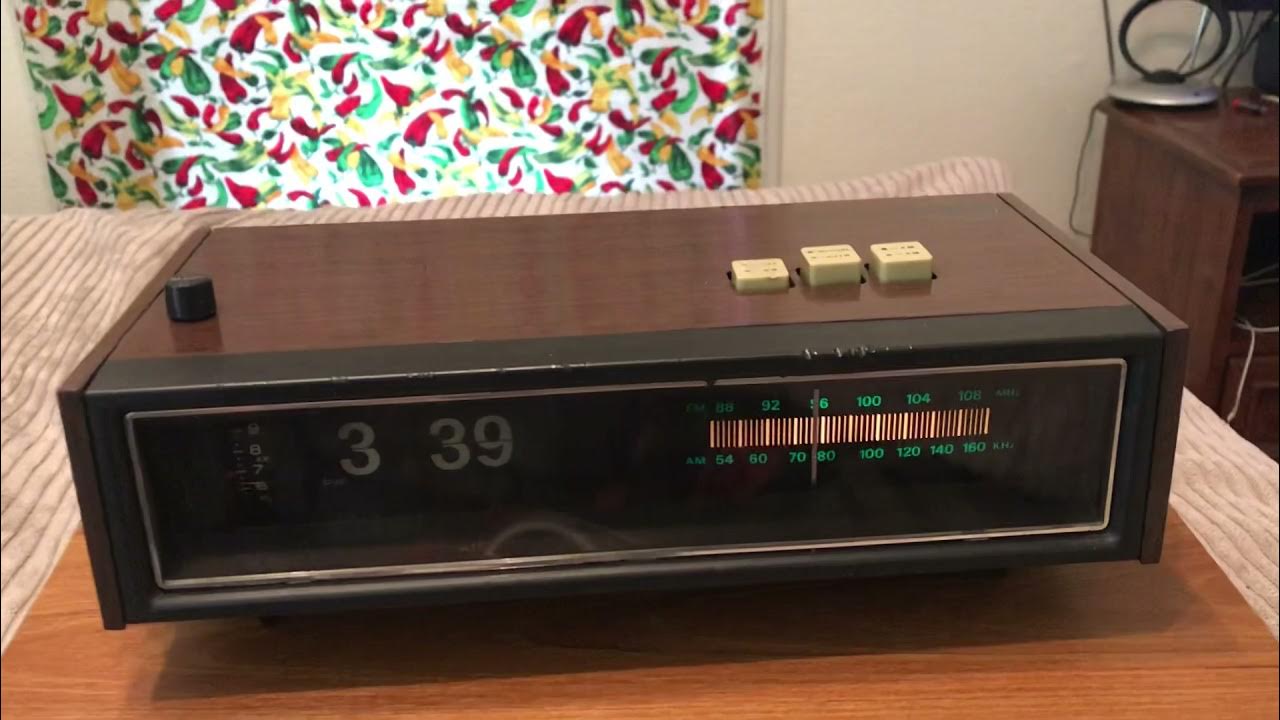 Lloyds flip clock radio from 1975 YouTube