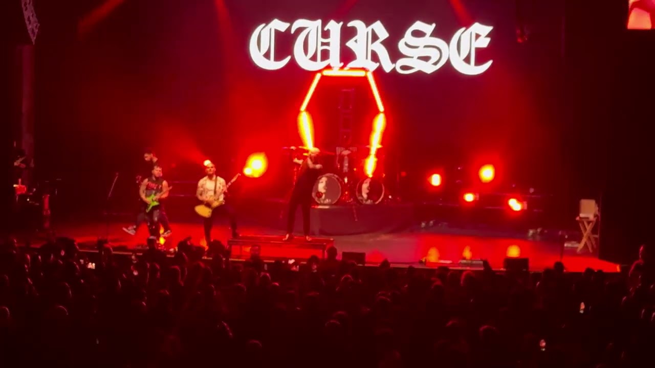 Atreyu – Corsetting (Live at The Paramount, Huntington NY – 11/13/2025)